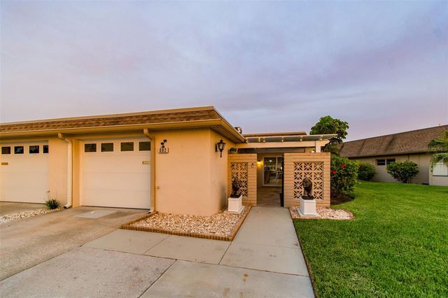 392 BOCA CIEGA POINT BOULEVARD N, St Petersburg, FL 33708