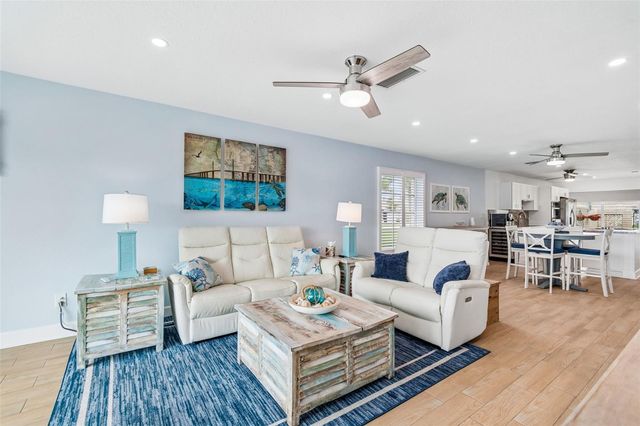 392 BOCA CIEGA POINT BOULEVARD N, St Petersburg, FL 33708