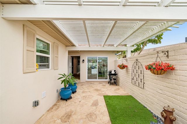 392 BOCA CIEGA POINT BOULEVARD N, St Petersburg, FL 33708