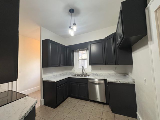 203 S Hampton Dr, Spartanburg, SC 29306