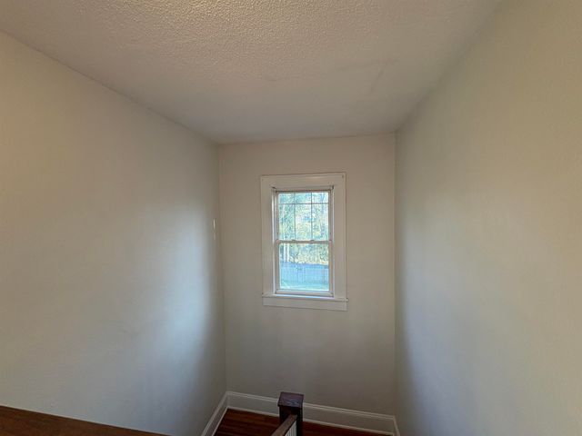 203 S Hampton Dr, Spartanburg, SC 29306