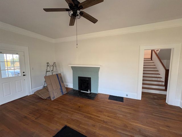 203 S Hampton Dr, Spartanburg, SC 29306