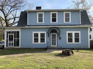 203 S Hampton Dr, Spartanburg, SC 29306