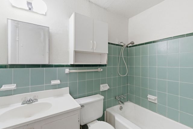 1941 Lexington Street 6, Houston, TX 77098