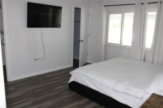 7655 CARDIFF COURT, St Petersburg, FL 33709