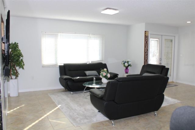 7655 CARDIFF COURT, St Petersburg, FL 33709