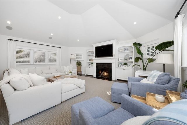 21 Henrys Lane, Norwell, MA 02061