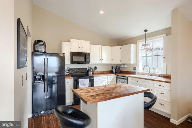 15 SCHOFIELD DR, East Berlin, PA 17316