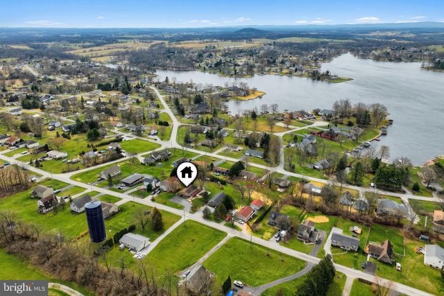 15 SCHOFIELD DR, East Berlin, PA 17316