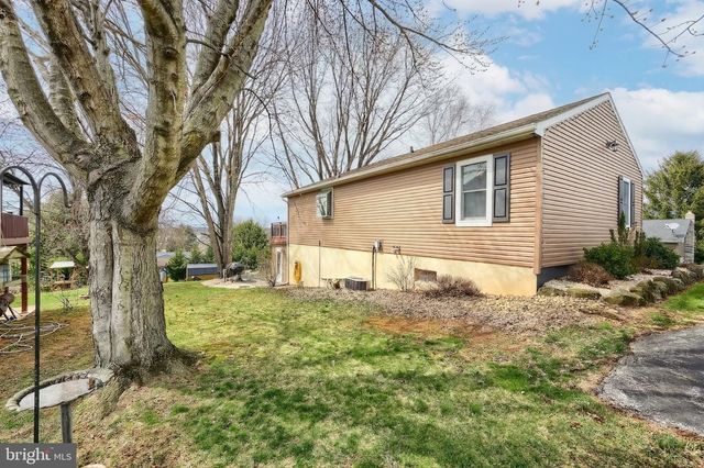 15 SCHOFIELD DR, East Berlin, PA 17316
