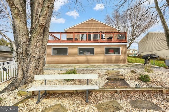 15 SCHOFIELD DR, East Berlin, PA 17316