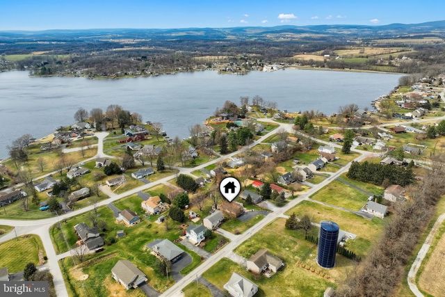 15 SCHOFIELD DR, East Berlin, PA 17316