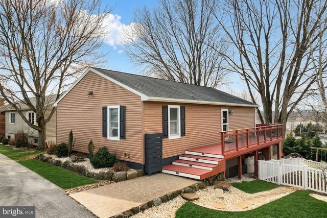 15 SCHOFIELD DR, East Berlin, PA 17316