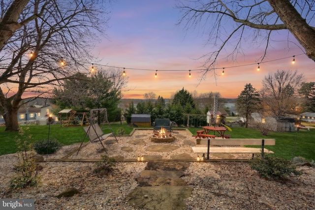 15 SCHOFIELD DR, East Berlin, PA 17316