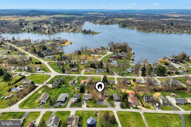 15 SCHOFIELD DR, East Berlin, PA 17316