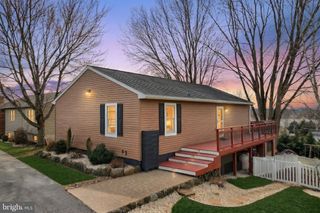 15 SCHOFIELD DR, East Berlin, PA 17316