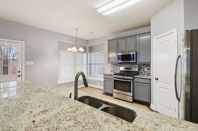 10038 Yolandita, Houston, TX 77075