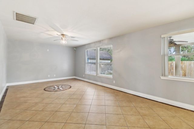 10038 Yolandita, Houston, TX 77075