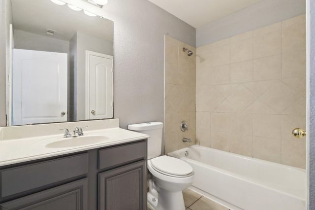 10038 Yolandita, Houston, TX 77075