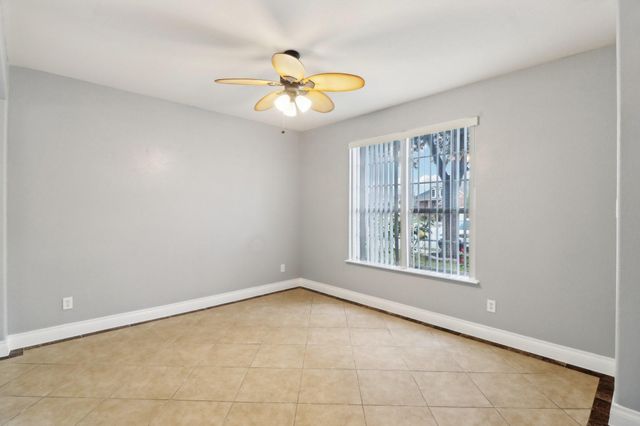 10038 Yolandita, Houston, TX 77075