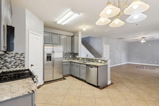 10038 Yolandita, Houston, TX 77075
