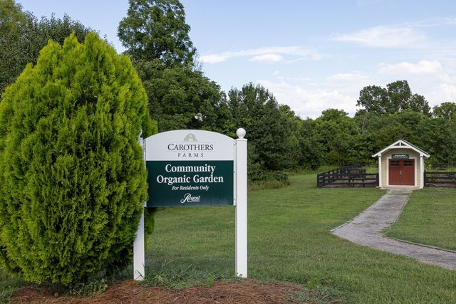 303 Crows Nest Aly, Nolensville, TN 37135