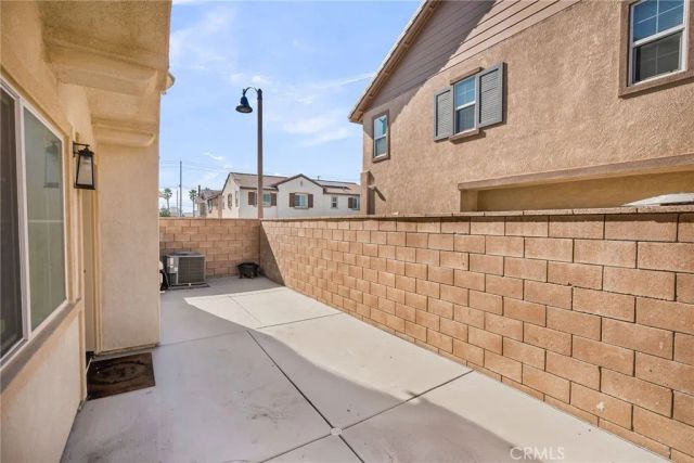 16064 Symphony Lane, Fontana, CA 92336