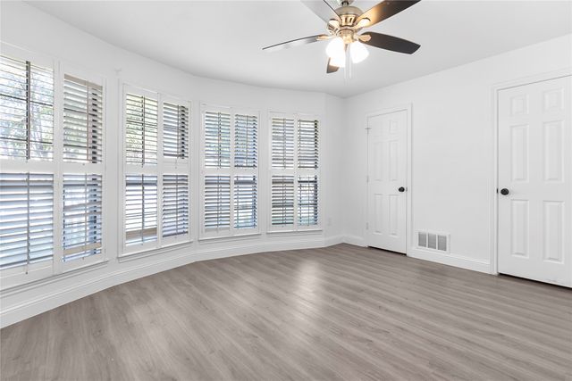 4128 Woodenrail Lane, Irving, TX 75061