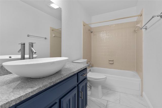 4128 Woodenrail Lane, Irving, TX 75061