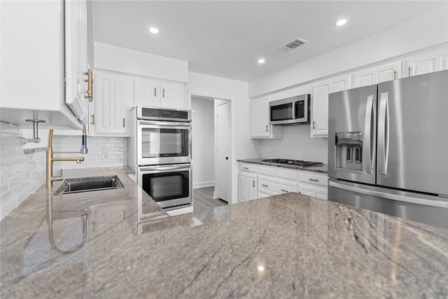4128 Woodenrail Lane, Irving, TX 75061