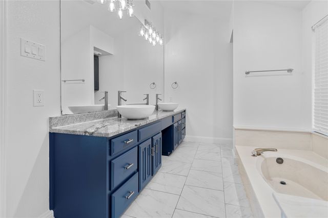 4128 Woodenrail Lane, Irving, TX 75061