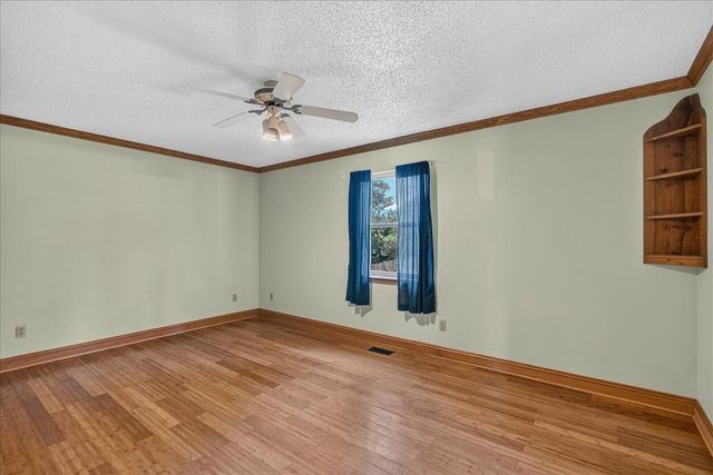 7128 Condra Drive, Harrison, TN 37341