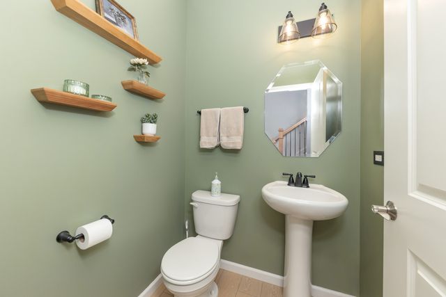 1205 Josiah Road, Naperville, IL 60563