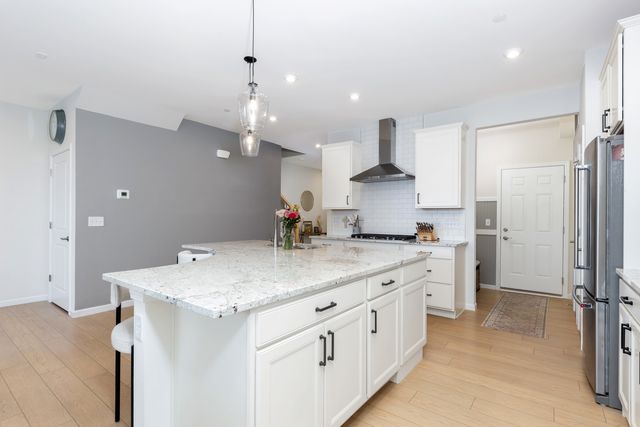 1205 Josiah Road, Naperville, IL 60563