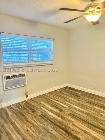 2815 NE 33rd Ave 205, Fort Lauderdale, FL 33308