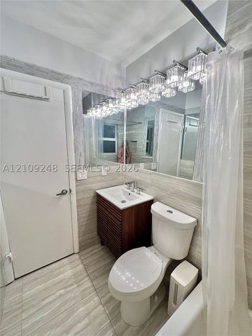 2815 NE 33rd Ave 205, Fort Lauderdale, FL 33308
