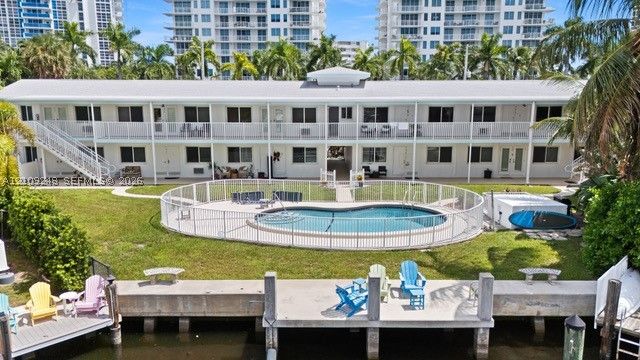 2815 NE 33rd Ave 205, Fort Lauderdale, FL 33308