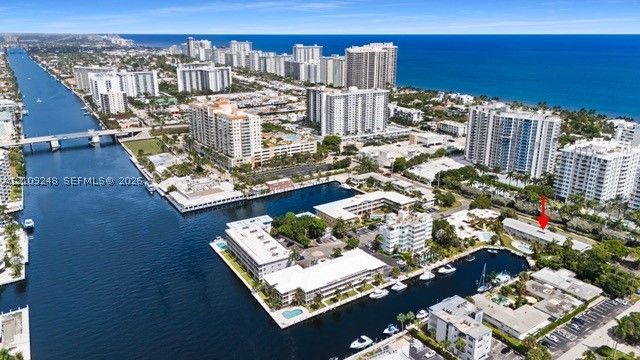 2815 NE 33rd Ave 205, Fort Lauderdale, FL 33308