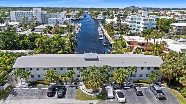 2815 NE 33rd Ave 205, Fort Lauderdale, FL 33308