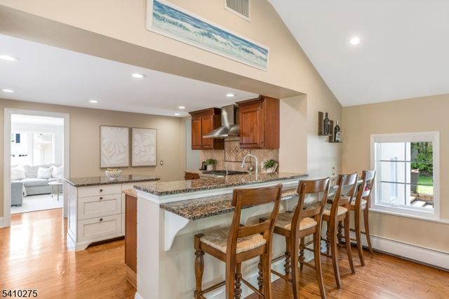 14 Childsworth Ave, Bernardsville Boro, NJ 07924