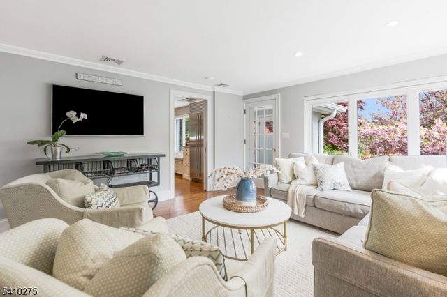 14 Childsworth Ave, Bernardsville Boro, NJ 07924