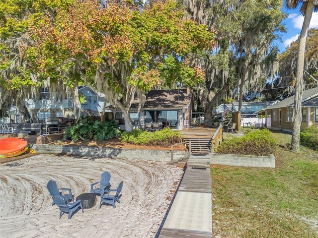 13400 SE 124TH PLACE, Ocklawaha, FL 32179