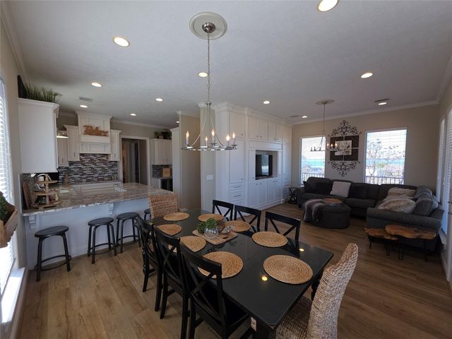 201 Coco Loop, Point Blank, TX 77364