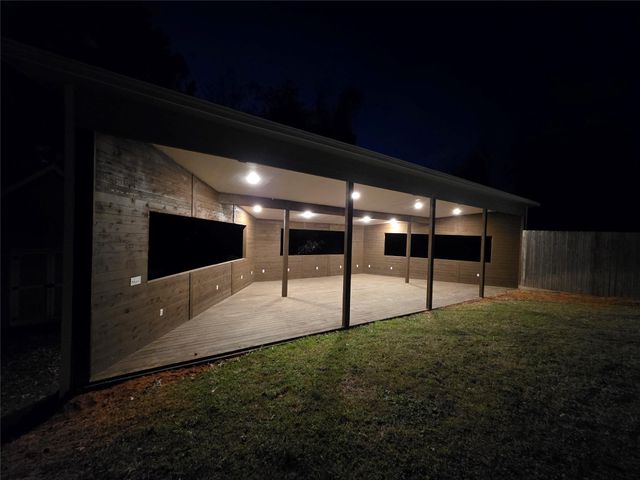 201 Coco Loop, Point Blank, TX 77364