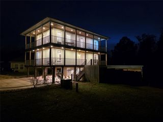 201 Coco Loop, Point Blank, TX 77364