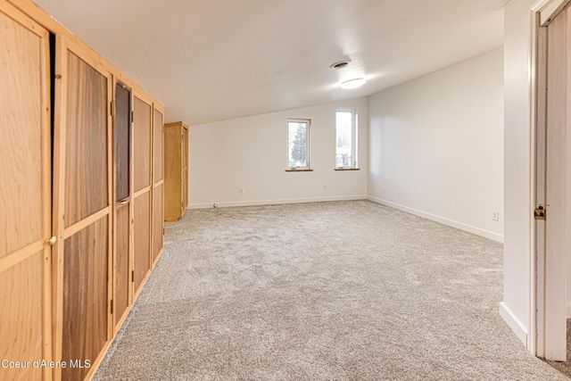 10 Lewiston Ave, Pinehurst, ID 83850