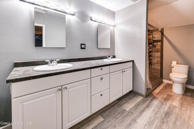 10 Lewiston Ave, Pinehurst, ID 83850