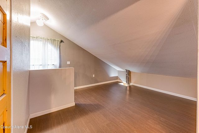 10 Lewiston Ave, Pinehurst, ID 83850