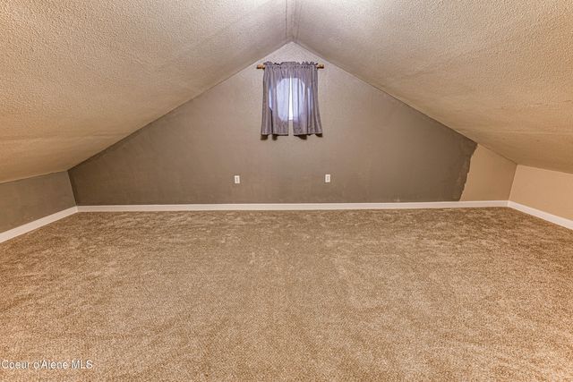 10 Lewiston Ave, Pinehurst, ID 83850