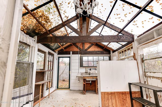 10 Lewiston Ave, Pinehurst, ID 83850